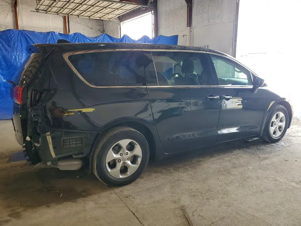 2018 CHRYSLER PACIFICA HYBRID TOURING PLUS  