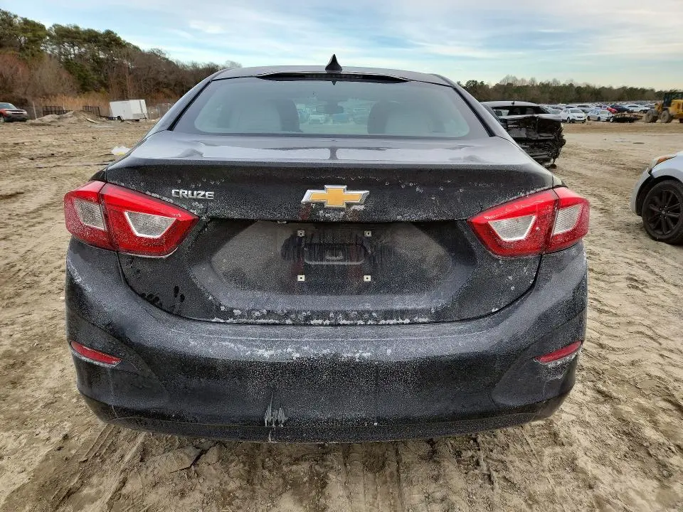 2018 CHEVROLET CRUZE   