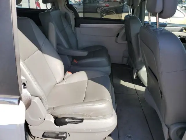 2012 VOLKSWAGEN ROUTAN SE  