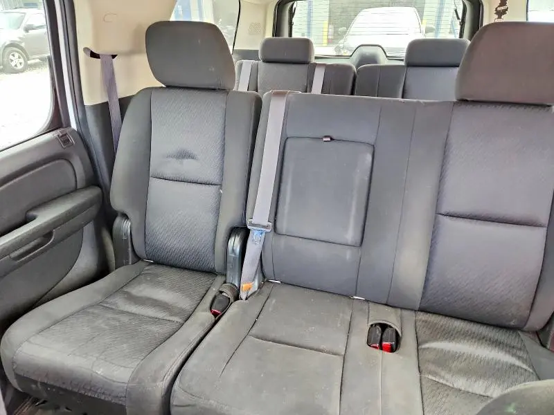 2011 GMC YUKON XL K1500 SLE  
