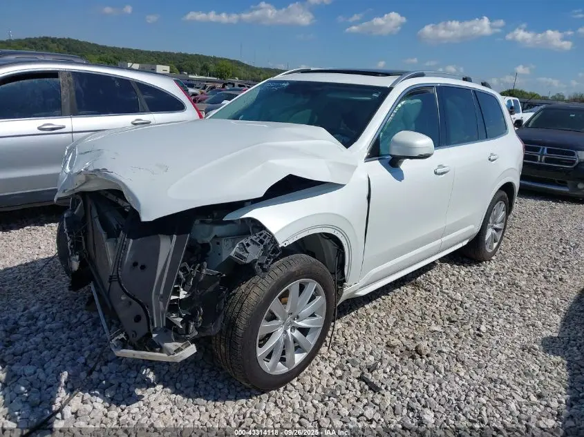 2017 VOLVO XC90 T6 MOMENTUM