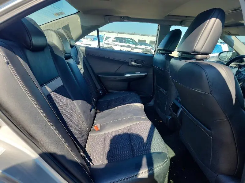 2013 TOYOTA CAMRY SE  