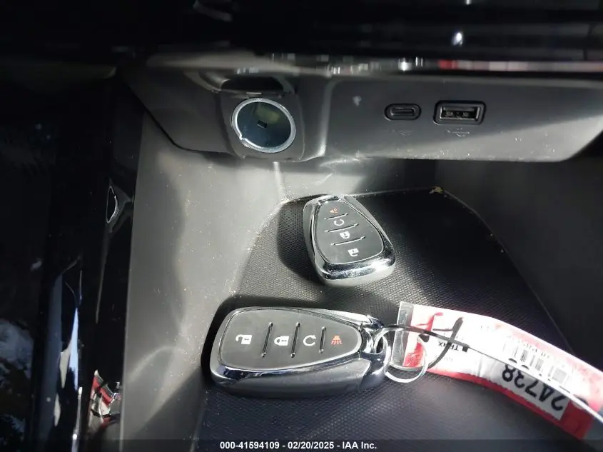 2025 CHEVROLET TRAX FWD LT