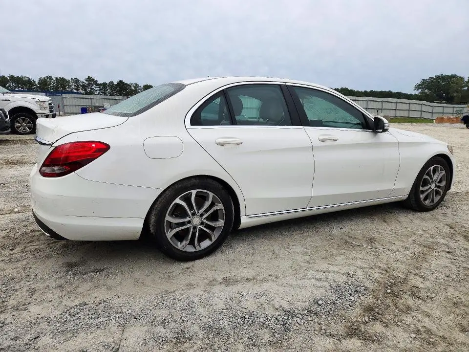 2015 MERCEDES-BENZ C 300  