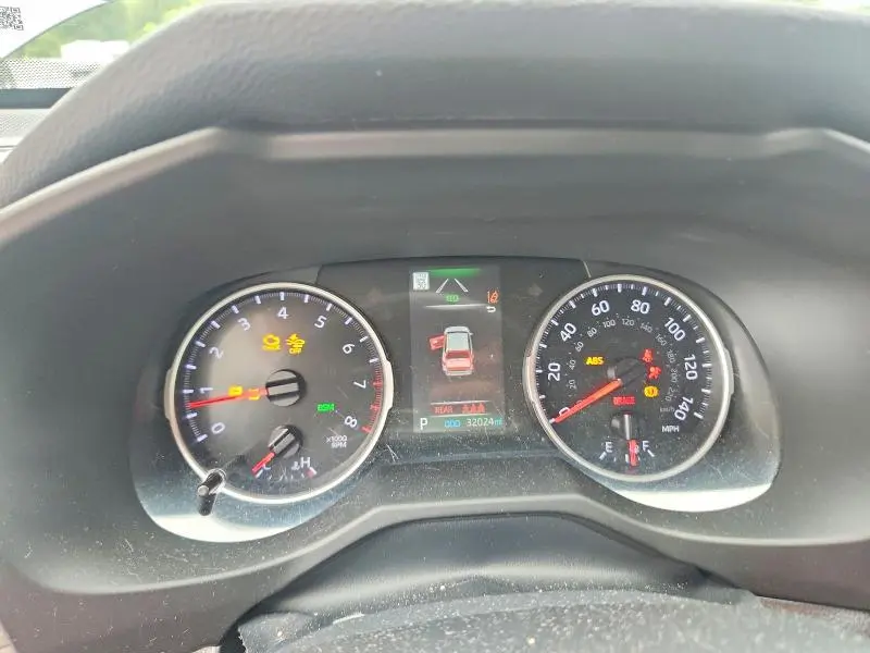 2022 TOYOTA RAV4 XLE  