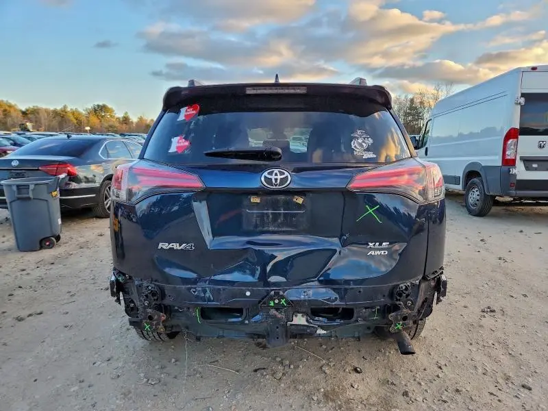 2018 TOYOTA RAV4 BASE  