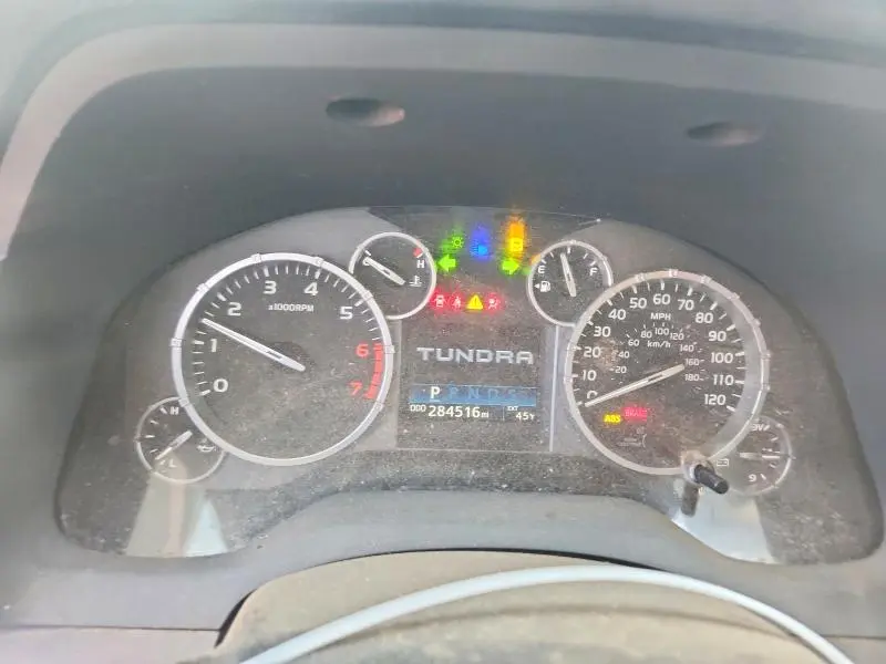 2017 TOYOTA TUNDRA DOUBLE CAB SR5  