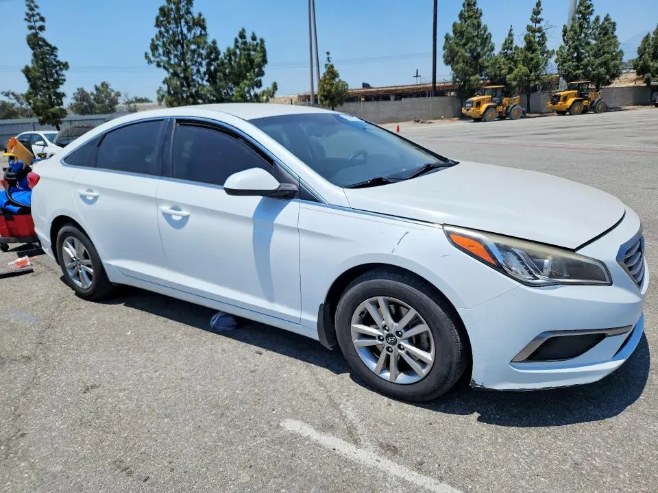 2016 HYUNDAI SONATA SE  