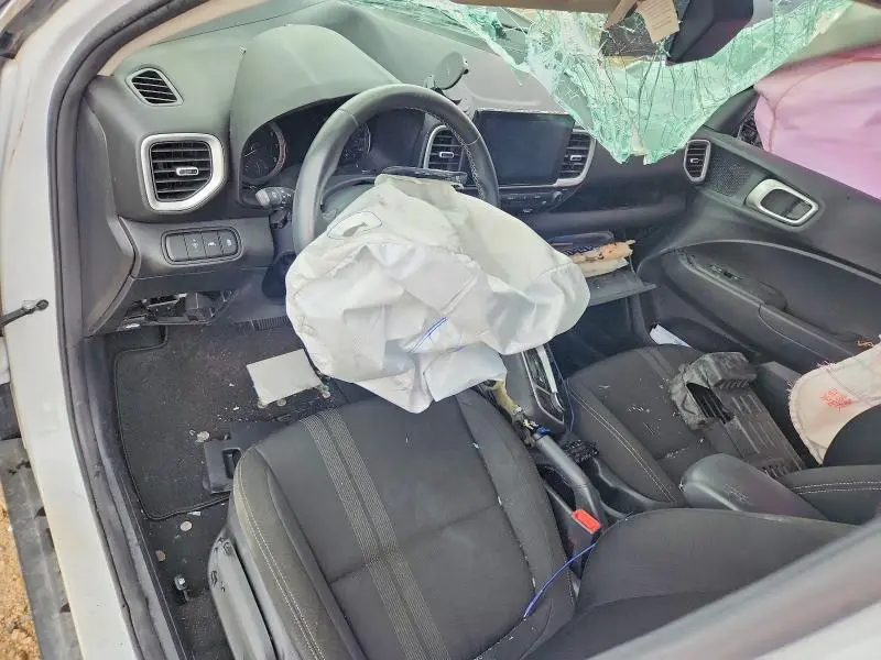 2022 HYUNDAI VENUE SEL  