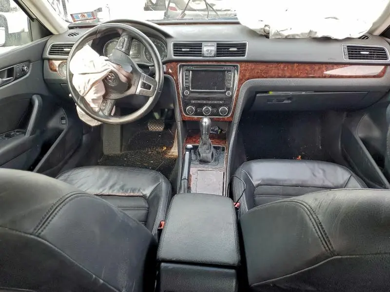 2012 VOLKSWAGEN PASSAT SEL  