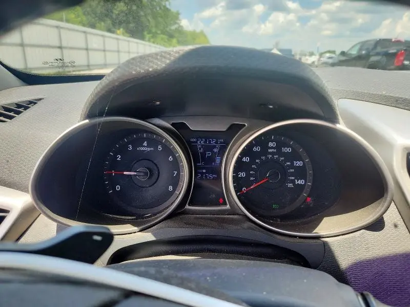 2013 HYUNDAI VELOSTER BASE  