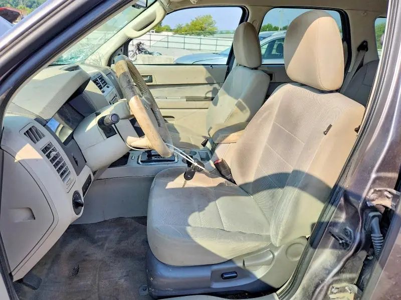 2011 FORD ESCAPE XLT  