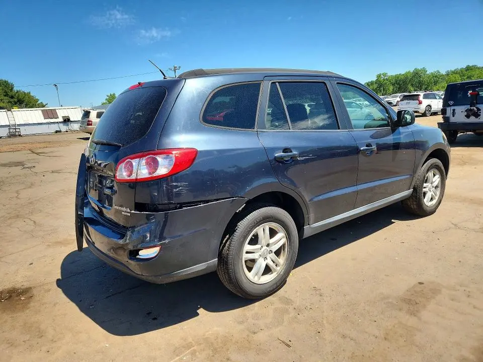 2011 HYUNDAI SANTA FE GLS  