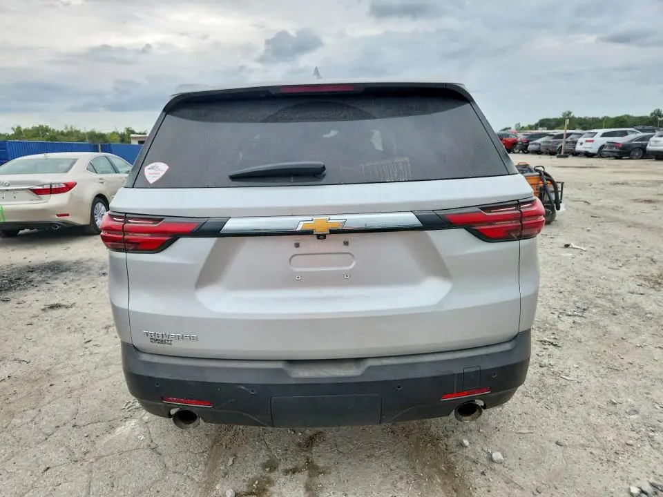 2022 CHEVROLET TRAVERSE LS  