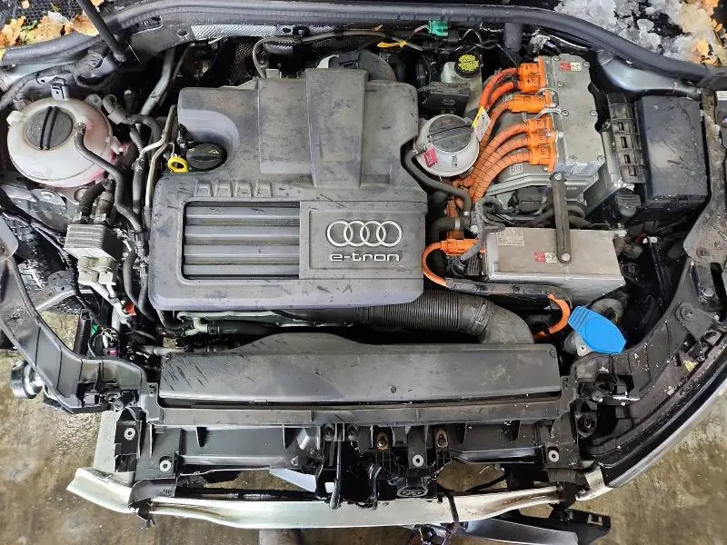 2016 AUDI A3 E-TRON PREMIUM  