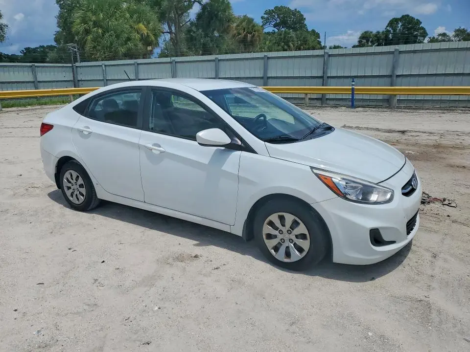 2017 HYUNDAI ACCENT SE  