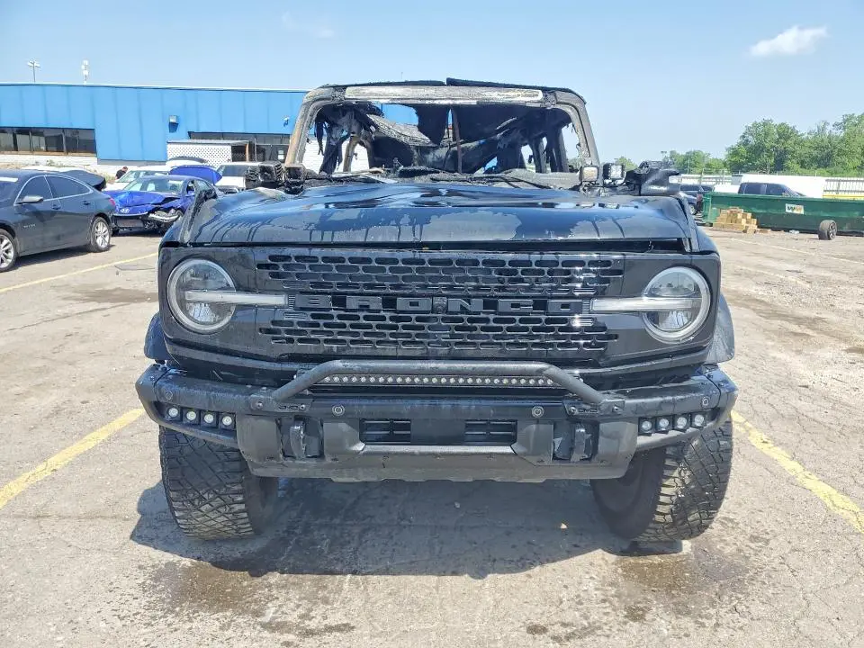 2023 FORD BRONCO BASE  