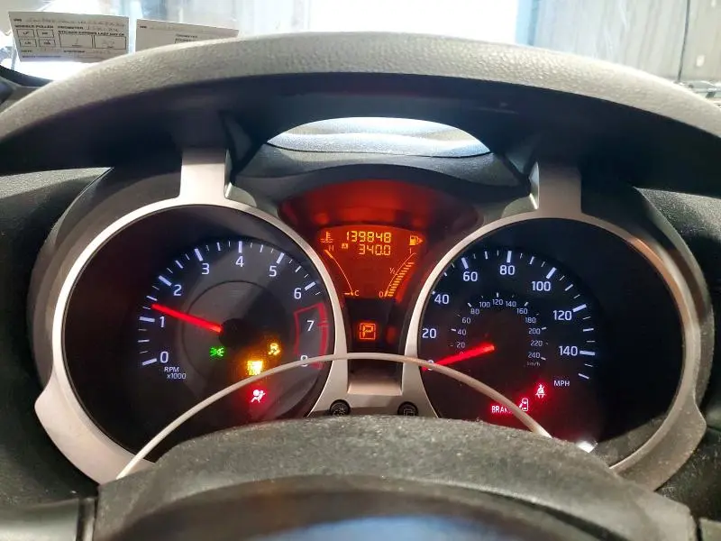 2011 NISSAN JUKE S  