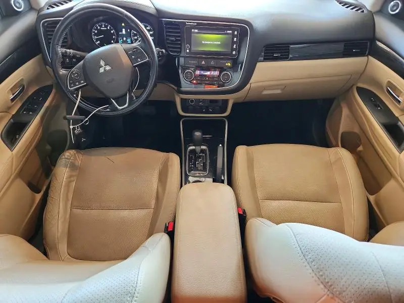 2017 MITSUBISHI OUTLANDER SE  