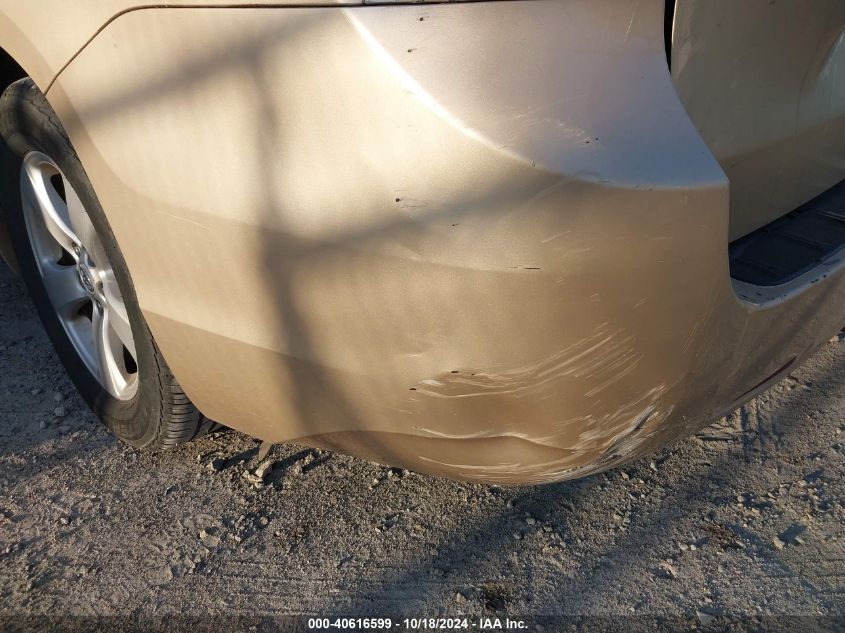 2011 TOYOTA SIENNA LE V6