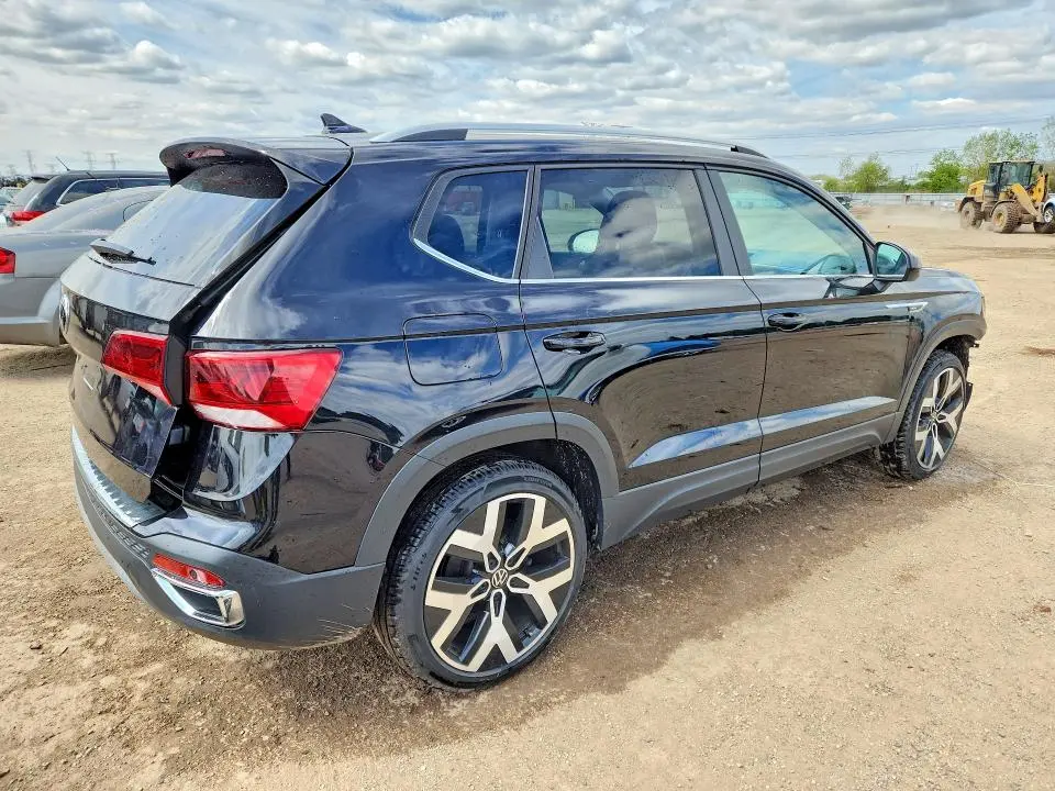 2022 VOLKSWAGEN TAOS SEL  