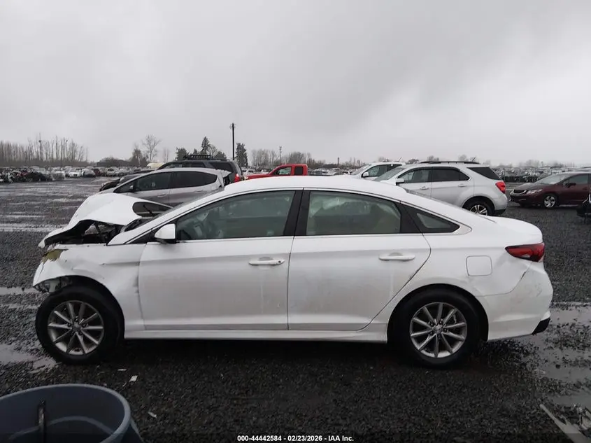 2019 HYUNDAI SONATA SE