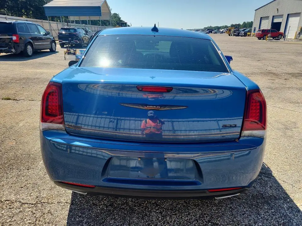 2022 CHRYSLER 300 TOURING  