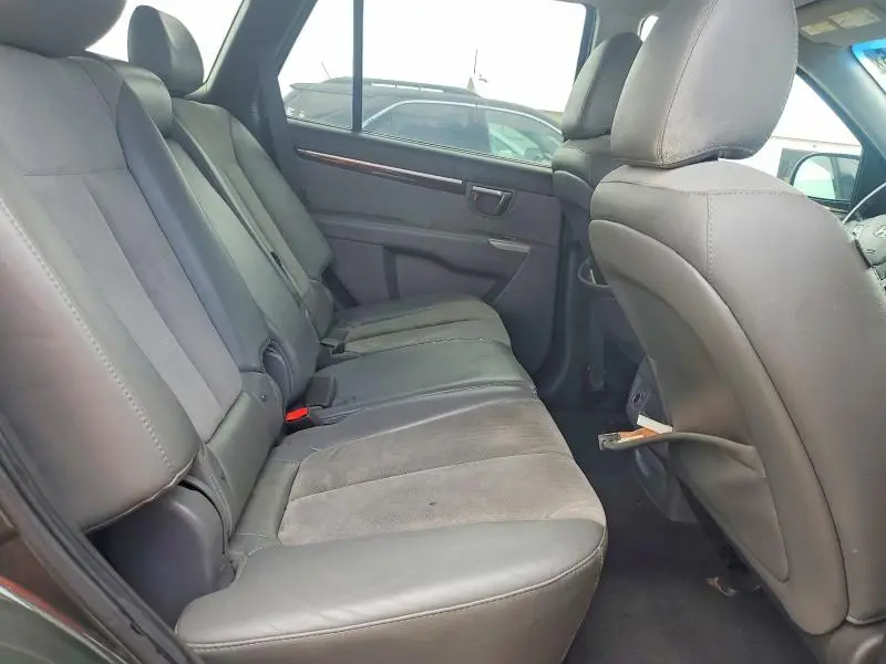 2012 HYUNDAI SANTA FE SE  