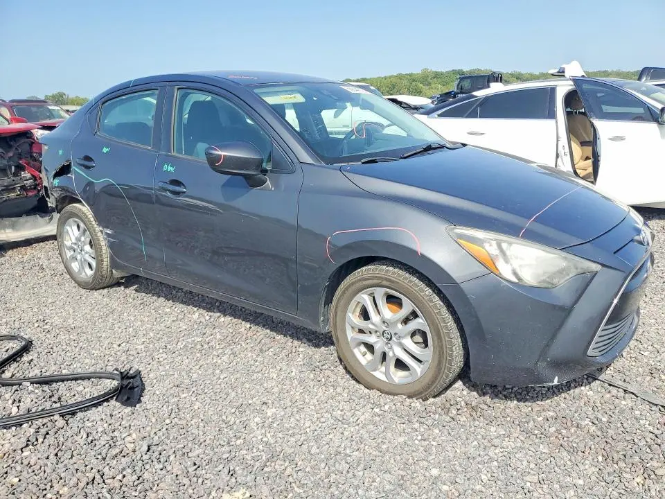 2018 TOYOTA YARIS IA BASE  