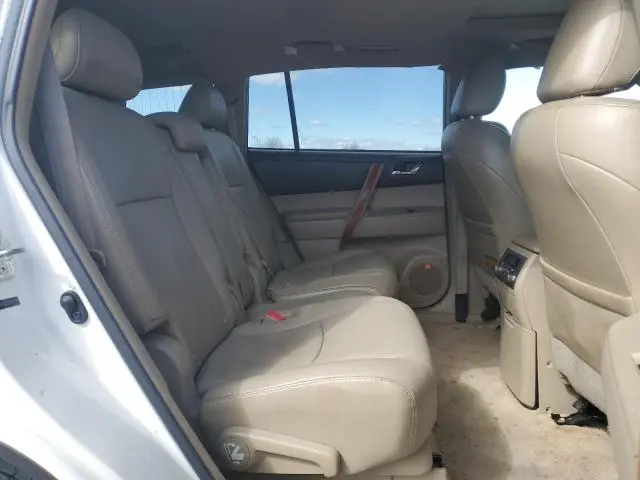 2010 TOYOTA HIGHLANDER LIMITED  