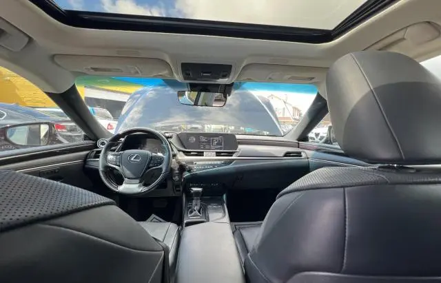 2019 LEXUS ES 350  