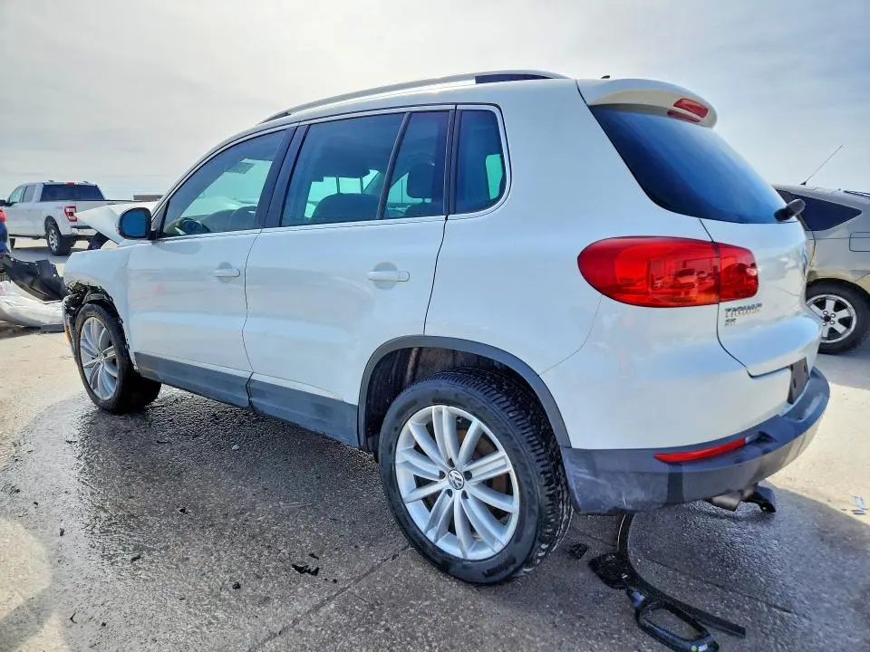 2016 VOLKSWAGEN TIGUAN S  