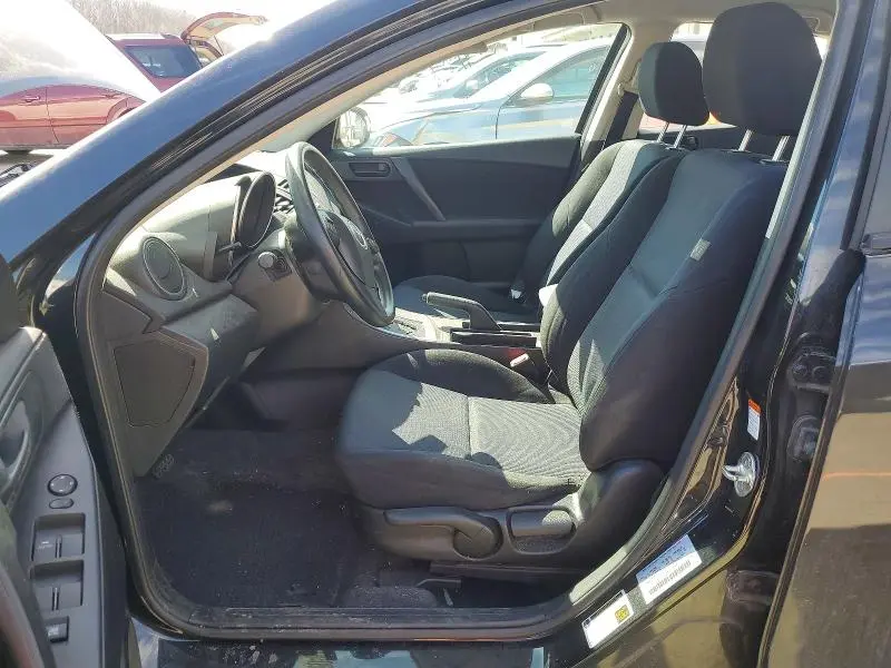 2010 MAZDA 3   