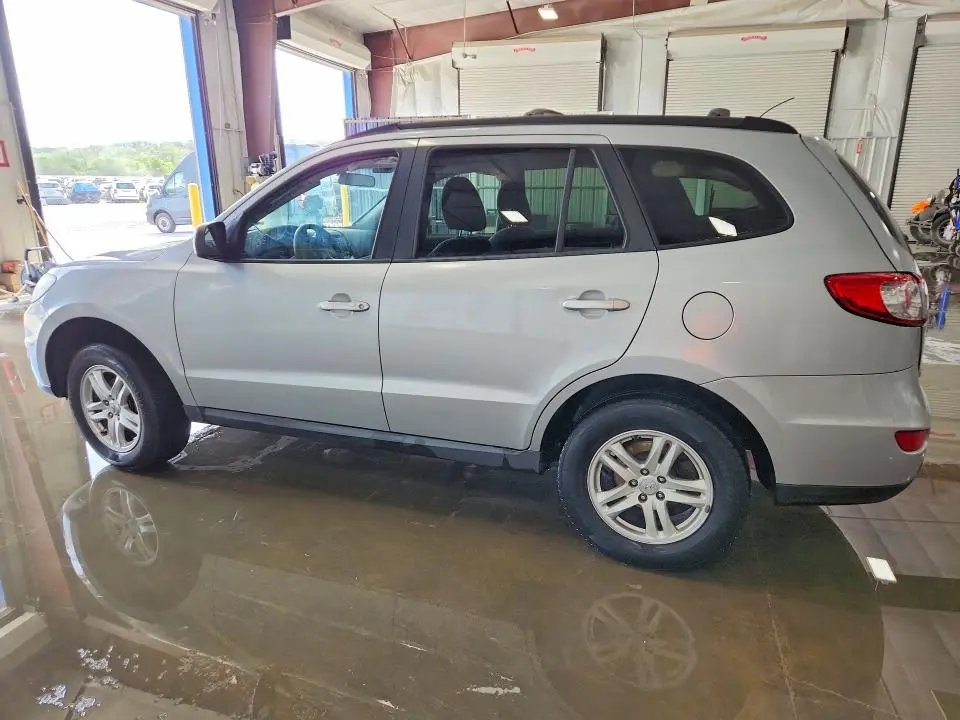 2010 HYUNDAI SANTA FE GLS  