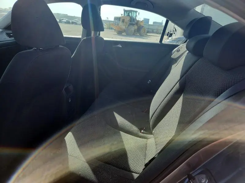 2013 VOLKSWAGEN JETTA BASE  