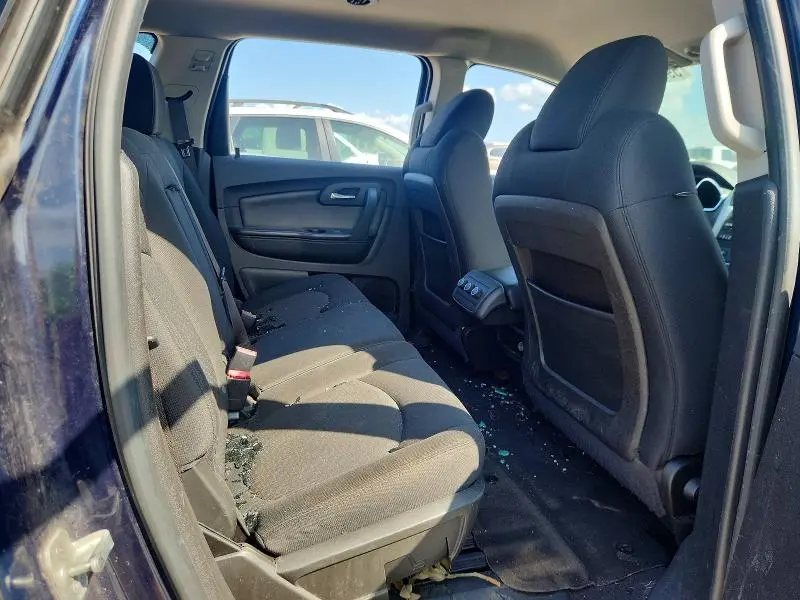 2011 CHEVROLET TRAVERSE LT  