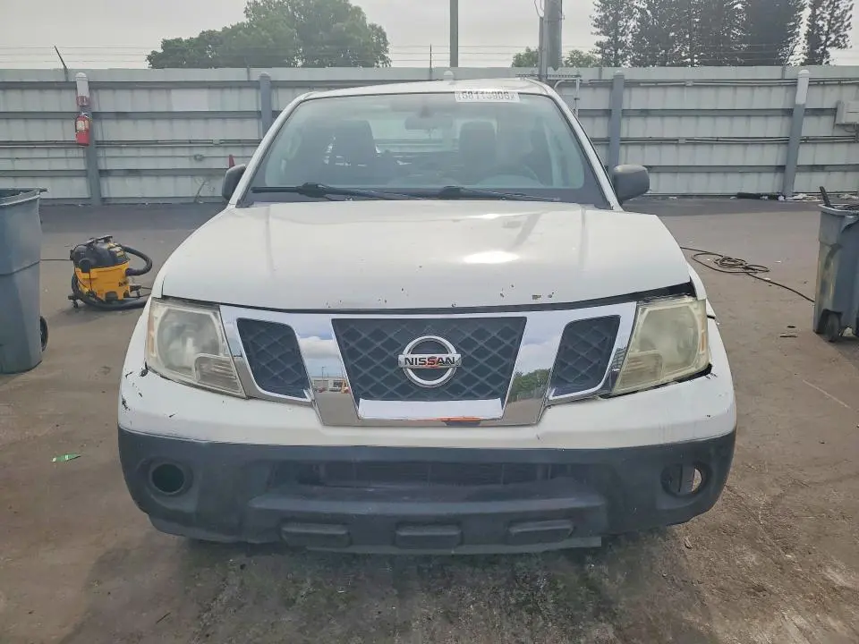 2016 NISSAN FRONTIER S  