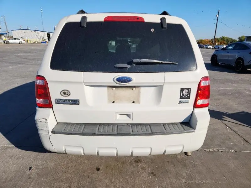 2011 FORD ESCAPE XLT  