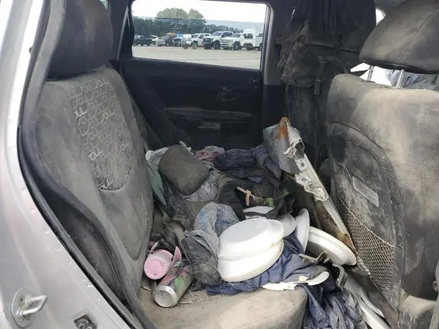 2011 KIA SOUL +  
