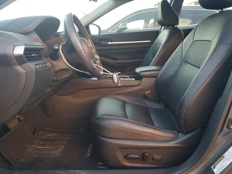 2023 NISSAN ALTIMA SL  