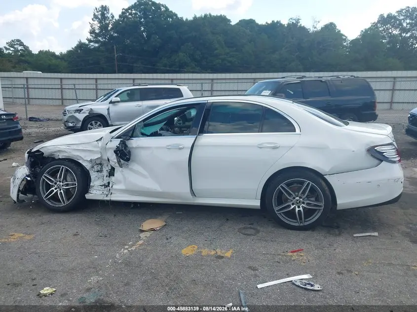 2017 MERCEDES-BENZ E 300  
