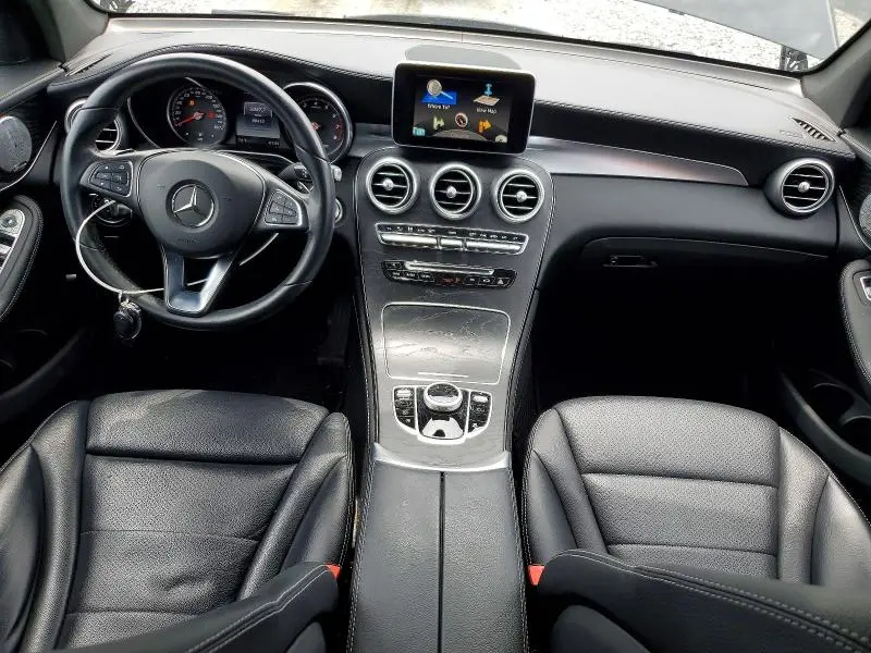 2017 MERCEDES-BENZ GLC 300  
