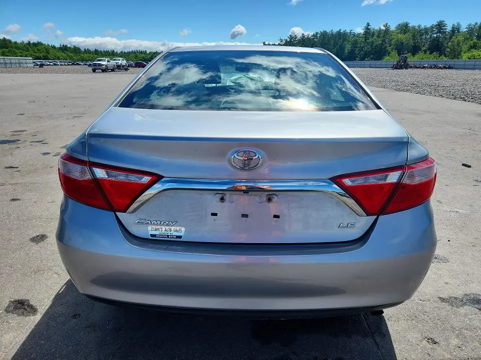2017 TOYOTA CAMRY LE  