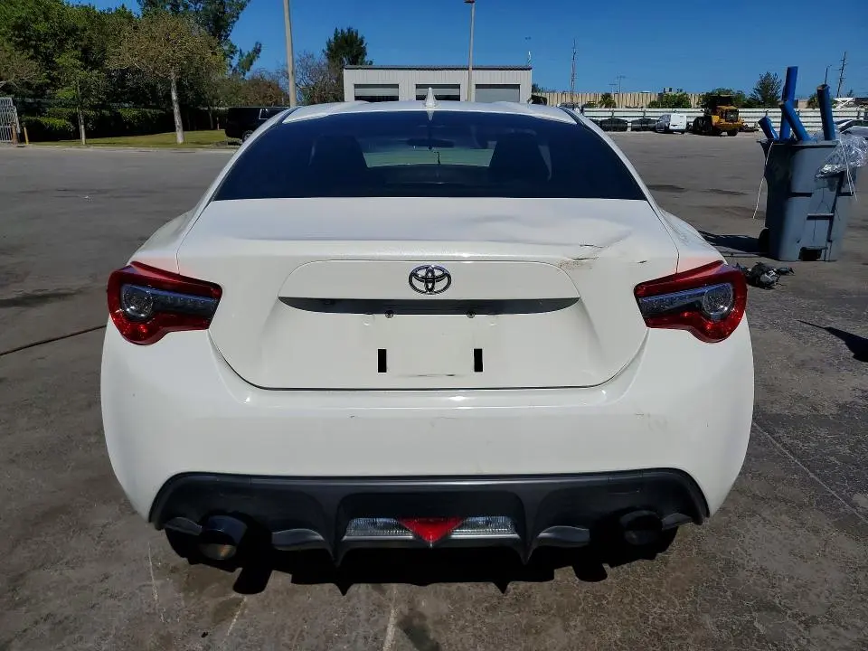 2017 TOYOTA 86 BASE  