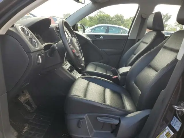 2016 VOLKSWAGEN TIGUAN S  