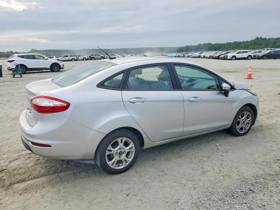 2016 FORD FIESTA SE  