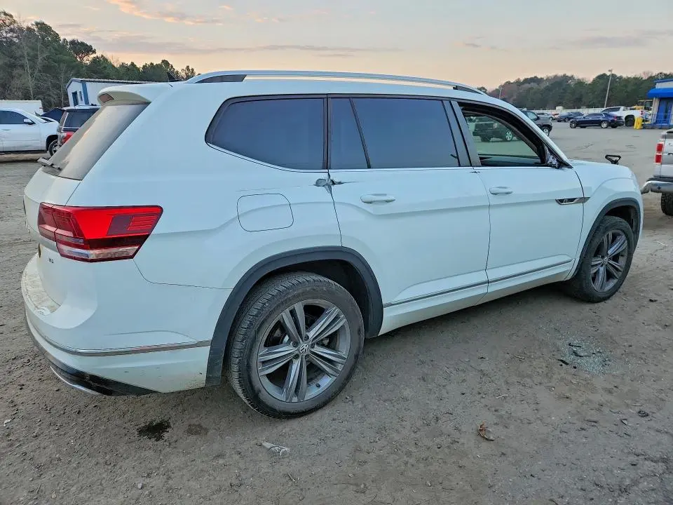 2018 VOLKSWAGEN ATLAS SE  