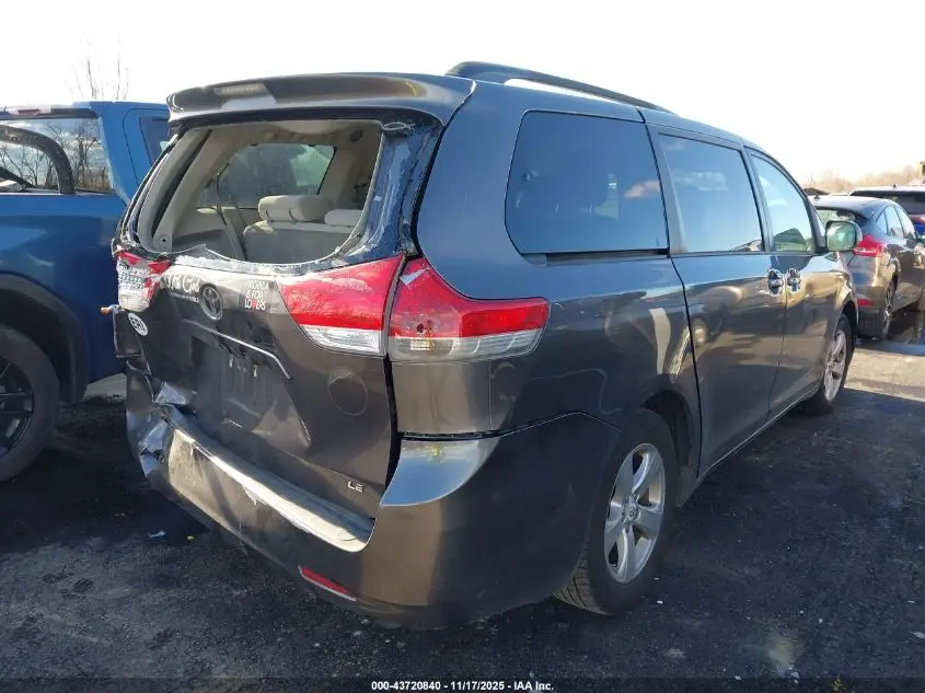 2012 TOYOTA SIENNA LE V6 8 PASSENGER