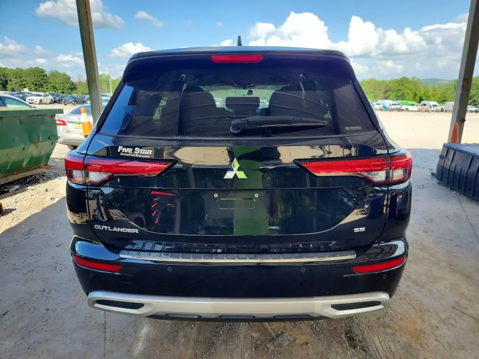 2022 MITSUBISHI OUTLANDER SE  