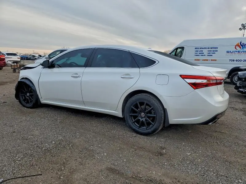 2015 TOYOTA AVALON XLE  